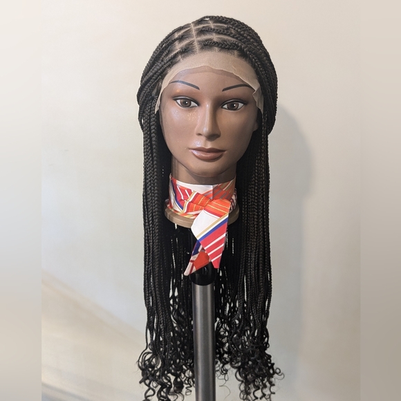 Gorgeous Lace Frontal Knotless Braided Wig - Picture 3 of 16